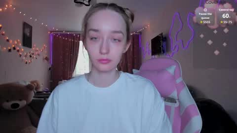 Sara online show from March 26, 2:30 pm