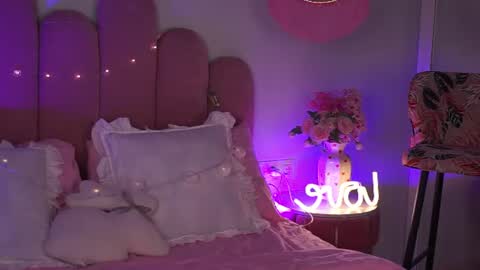 Anna online show from July 15, 10:31 am