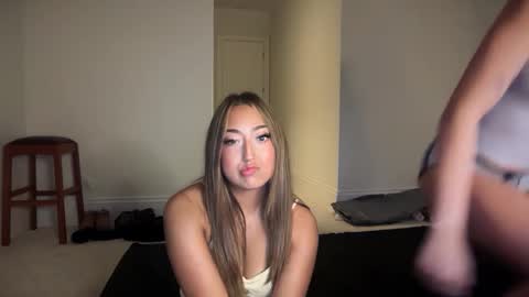 mesamarie online show from September 11, 4:35 am