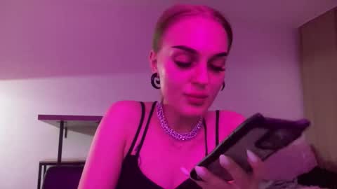 metadontt online show from November 23, 8:43 pm