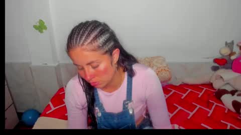Snapshot of metisha_suhi chatting on March 12, 7:36 pm metisha_suhi online show from March 12, 7:36 pm