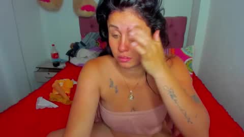 Snapshot of metisha_suhi chatting on January 24, 3:02 pm metisha_suhi online show from January 24, 3:02 pm