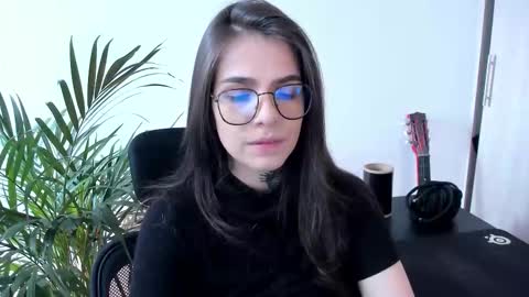 Snapshot of meurief chatting on October 18, 3:04 pm Meurif online show from October 18, 3:04 pm