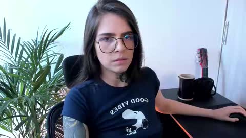 Snapshot of meurief chatting on October 24, 3:30 pm Meurif online show from October 24, 3:30 pm