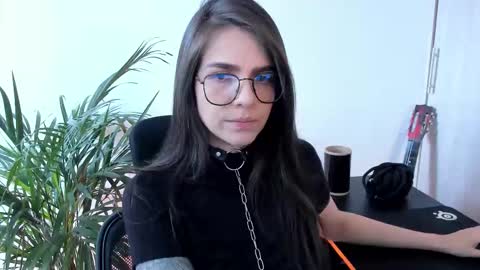 Snapshot of meurief chatting on October 19, 3:14 pm Meurif online show from October 19, 3:14 pm