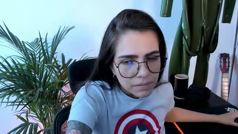 Snapshot of meurief chatting on September 22, 7:34 pm Meurif online show from September 22, 7:34 pm