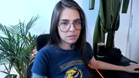 Snapshot of meurief chatting on October 5, 7:30 pm Meurif online show from October 5, 7:30 pm