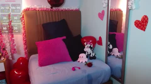 Snapshot of meylagia chatting on February 14, 4:26 am meylagia online show from February 14, 4:26 am