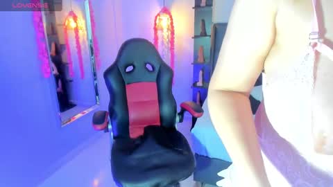 Snapshot of meylagia chatting on March 11, 3:14 am meylagia online show from March 11, 3:14 am