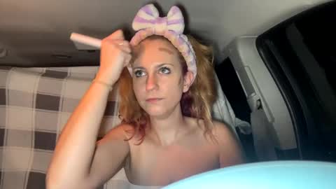 Snapshot of mezzy69 chatting on January 2, 9:33 am mezzy69 online show from January 2, 9:33 am