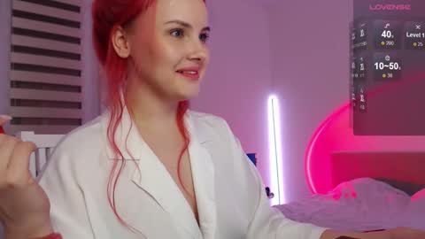 Snapshot of mi_cherry chatting on February 14, 8:26 pm Alice online show from February 14, 8:26 pm