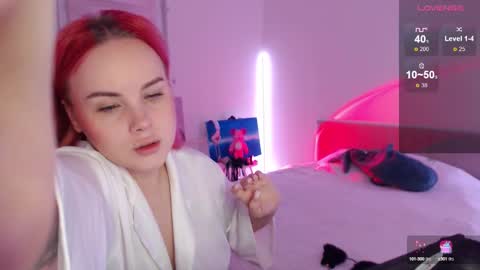 Snapshot of mi_cherry chatting on March 1, 1:22 am Alice online show from March 1, 1:22 am