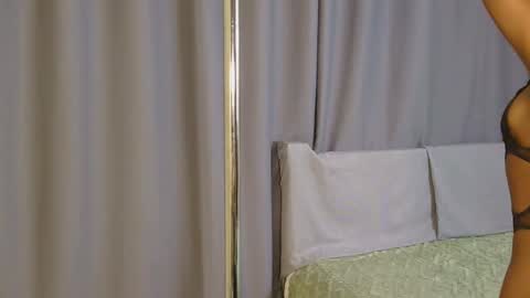 mi_dulcee online show from February 21, 5:30 am