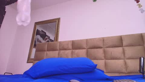 Emi online show from January 31, 7:18 pm