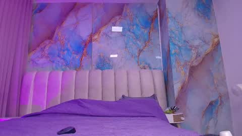 Emi online show from March 18, 7:30 pm