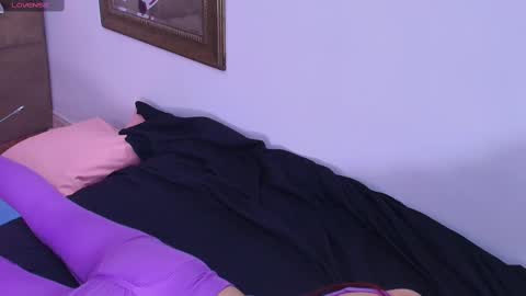 Emi online show from February 24, 7:19 pm