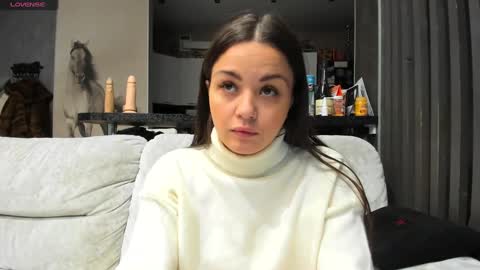 Snapshot of mia___mur chatting on January 15, 2:17 am Mia online show from January 15, 2:17 am