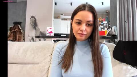 Snapshot of mia___mur chatting on March 3, 4:54 am Mia online show from March 3, 4:54 am
