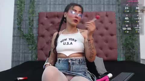 Mia online show from February 17, 3:04 am