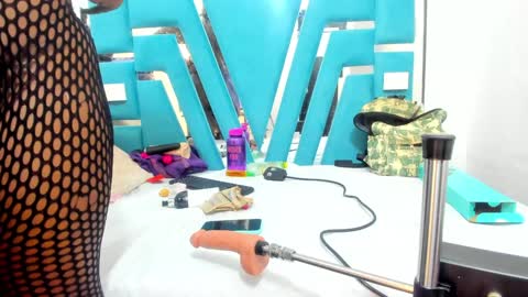 Snapshot of mia_alvares chatting on February 2, 11:51 am Mia online show from February 2, 11:51 am