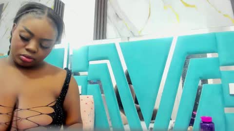 Snapshot of mia_alvares chatting on March 9, 11:36 am Mia online show from March 9, 11:36 am