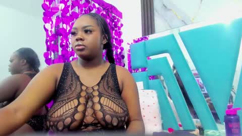 Snapshot of mia_alvares chatting on February 21, 11:33 am Mia online show from February 21, 11:33 am