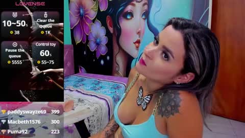 Snapshot of mia_bigtits_17 chatting on March 10, 12:29 am Mia online show from March 10, 12:29 am