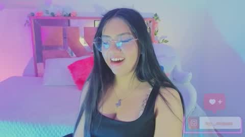 mia_bnnyy online show from September 27, 9:44 pm