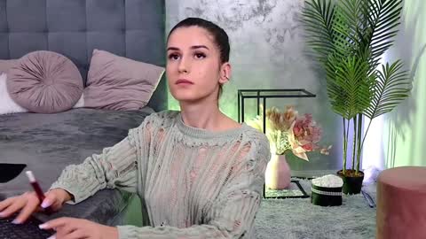 Snapshot of mia_carter99 chatting on January 20, 9:22 pm Freya Allen online show from January 20, 9:22 pm