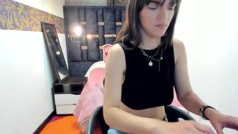 MIA CARTER online show from October 18, 8:32 pm