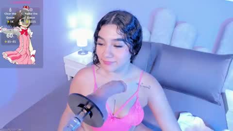 mia online show from September 25, 11:42 am