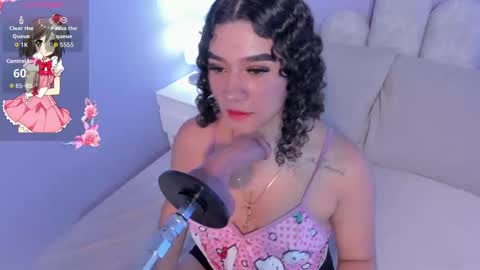 mia online show from September 24, 11:20 am