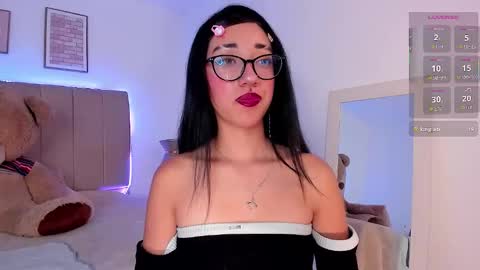 mia_corner online show from January 12, 9:20 pm