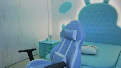 Mia Cuttee online show from October 30, 3:31 am