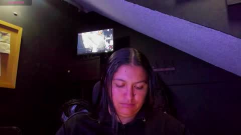 Snapshot of mia_daniela_ chatting on November 2, 2:37 am Mia daniela online show from November 2, 2:37 am