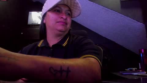 Snapshot of mia_daniela_ chatting on September 17, 11:36 pm Mia daniela online show from September 17, 11:36 pm