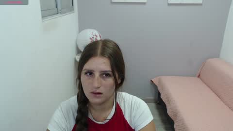 Mia online show from January 15, 1:09 pm