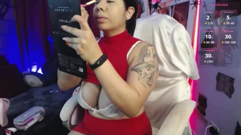 Mia online show from October 22, 10:20 am