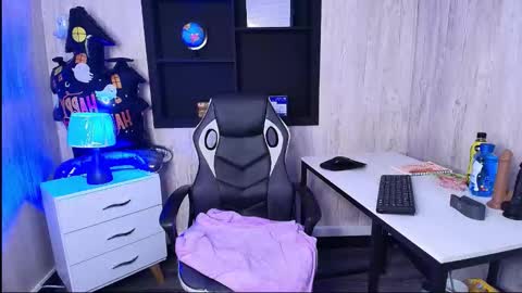 Snapshot of mia_esposito2 chatting on October 10, 4:39 am mia_esposito2 online show from October 10, 4:39 am