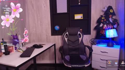 Snapshot of mia_esposito2 chatting on October 23, 5:02 am mia_esposito2 online show from October 23, 5:02 am