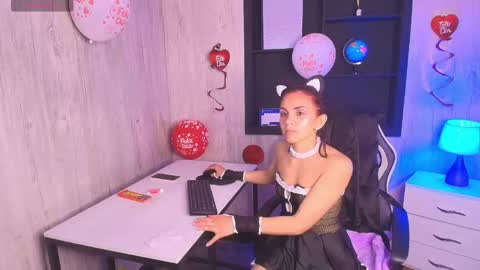 Snapshot of mia_esposito2 chatting on September 21, 4:00 am mia_esposito2 online show from September 21, 4:00 am