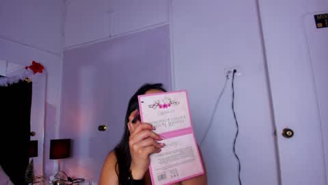 Snapshot of mia_garcia2 chatting on December 21, 9:04 pm MIA online show from December 21, 9:04 pm