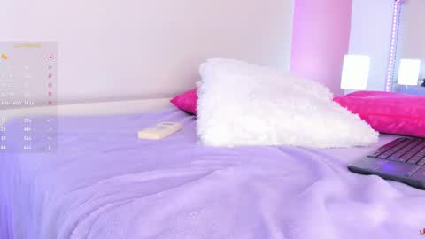 mia_greco_ online show from February 26, 8:50 am