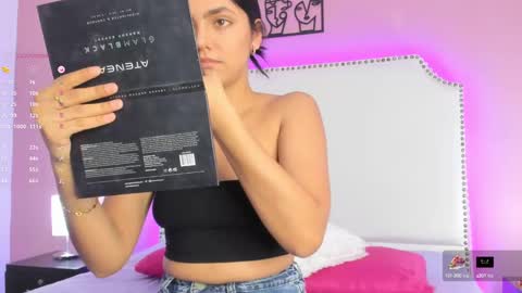 mia_greco_ online show from March 5, 3:51 am