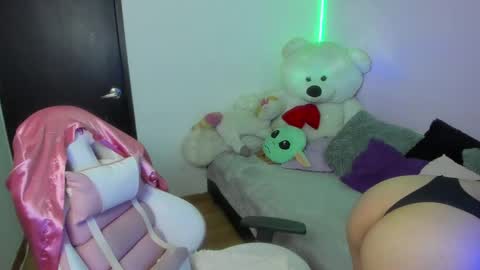 Mia J Abbey online show from September 25, 11:13 pm