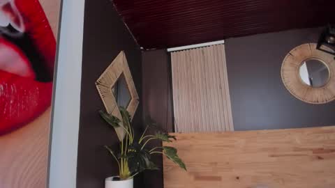 Snapshot of mia_jagger chatting on September 27, 11:50 am Val online show from September 27, 11:50 am