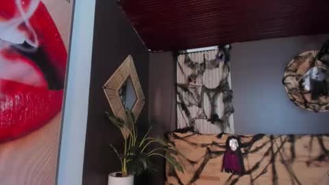 Snapshot of mia_jagger chatting on October 29, 11:25 am Val online show from October 29, 11:25 am