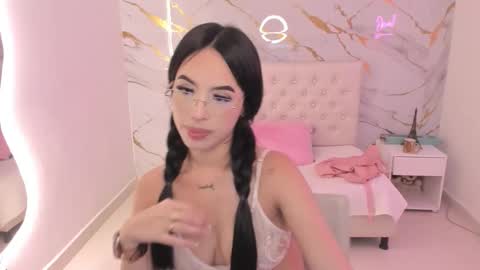    online show from October 3, 1:38 pm