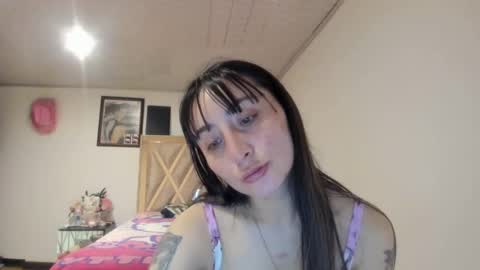 Snapshot of mia_kanee chatting on October 19, 9:39 pm mia kaneee online show from October 19, 9:39 pm