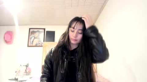 Snapshot of mia_kanee chatting on October 27, 2:18 am mia kaneee online show from October 27, 2:18 am